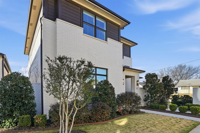 323 Sunset Lane, Fort Worth, TX 76114