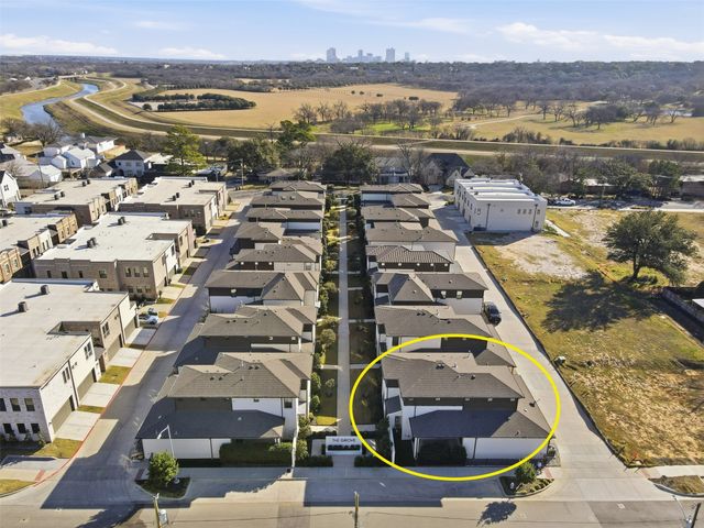 323 Sunset Lane, Fort Worth, TX 76114