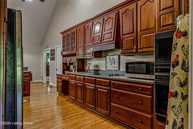 414 Brashears Point Rd, Taylorsville, KY 40071