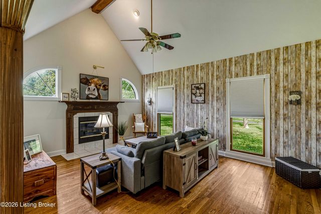 414 Brashears Point Rd, Taylorsville, KY 40071