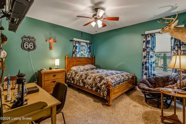 414 Brashears Point Rd, Taylorsville, KY 40071
