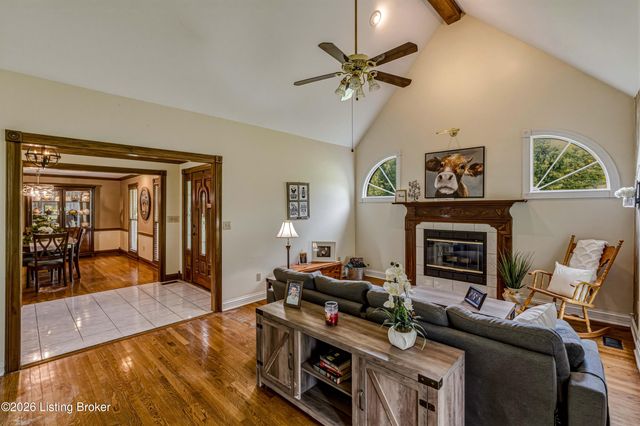 414 Brashears Point Rd, Taylorsville, KY 40071
