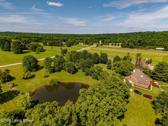 414 Brashears Point Rd, Taylorsville, KY 40071