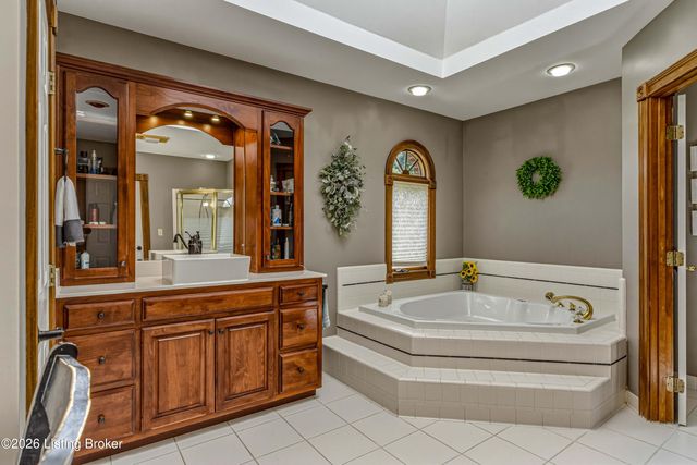 414 Brashears Point Rd, Taylorsville, KY 40071