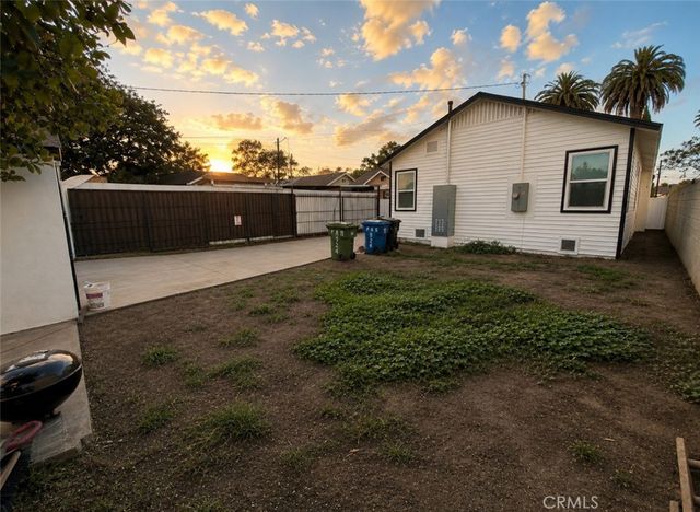 324 E 84th Street, Los Angeles, CA 90003