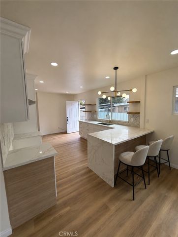 324 E 84th Street, Los Angeles, CA 90003