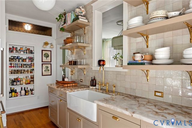 100 N Allen Ave, Richmond, VA 23220