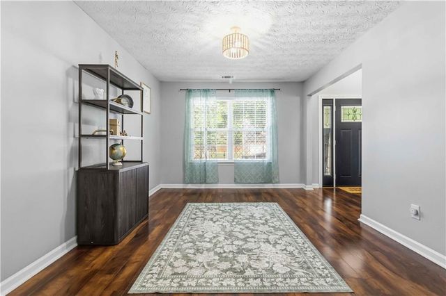 905 Shannon Road, Loganville, GA 30052