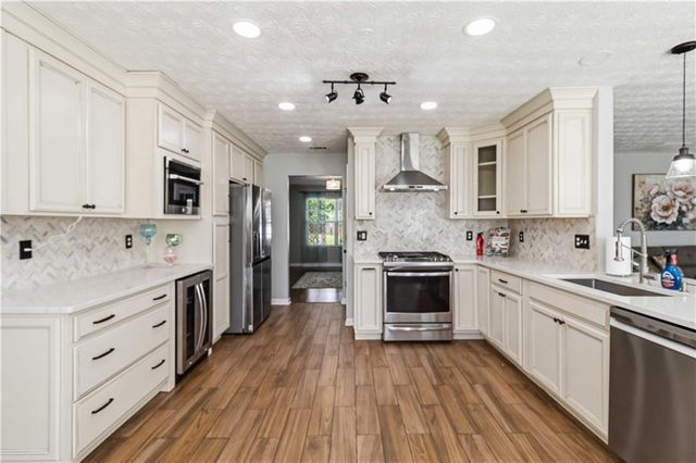 905 Shannon Road, Loganville, GA 30052