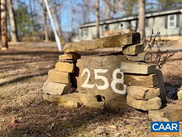 258 RIVERDALE RD, Stanardsville, VA 22973