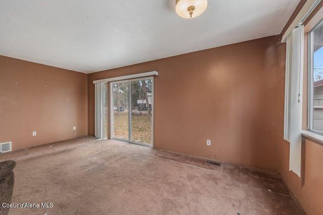 2106 E PENNSYLVANIA AVE, Coeur D'alene, ID 83814