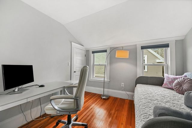 15 Haslet St 3, Boston, MA 02131