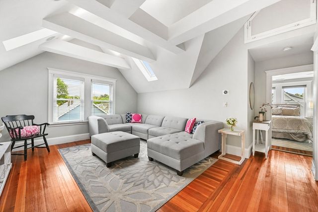 15 Haslet St 3, Boston, MA 02131