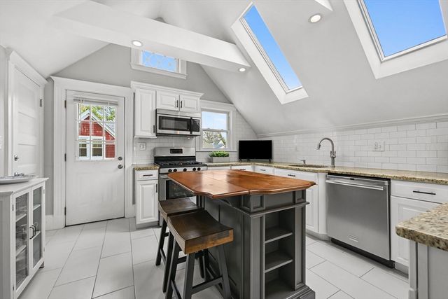 15 Haslet St 3, Boston, MA 02131