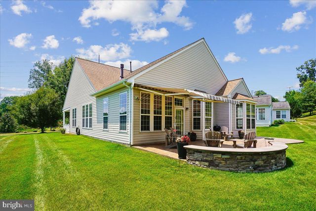 17021 FOUR SEASONS DR, Dumfries, VA 22025