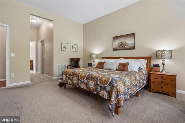 17021 FOUR SEASONS DR, Dumfries, VA 22025