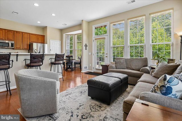 17021 FOUR SEASONS DR, Dumfries, VA 22025