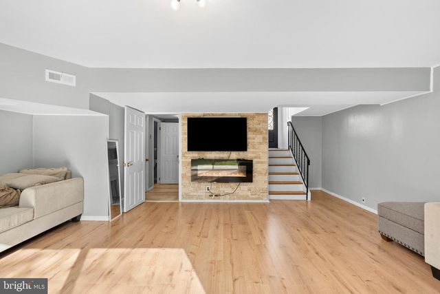 1877 SANFORD ST, Philadelphia, PA 19116