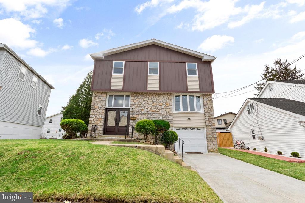 1877 SANFORD ST, Philadelphia, PA 19116