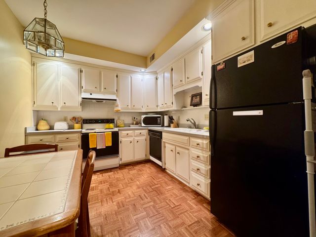 15B Charleston Greene, Danville, KY 40422