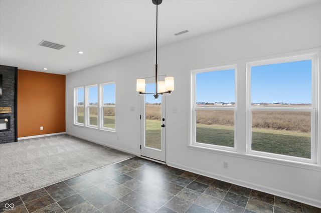 5498 Woods Pointe Drive, Mccordsville, IN 46055