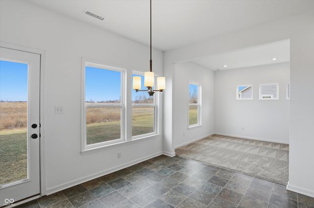 5498 Woods Pointe Drive, Mccordsville, IN 46055