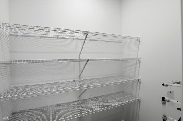 5498 Woods Pointe Drive, Mccordsville, IN 46055