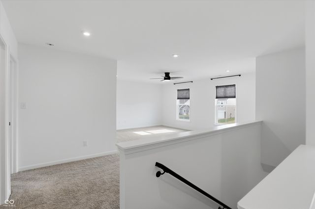 5498 Woods Pointe Drive, Mccordsville, IN 46055