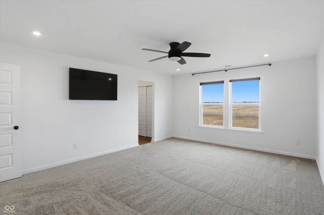 5498 Woods Pointe Drive, Mccordsville, IN 46055