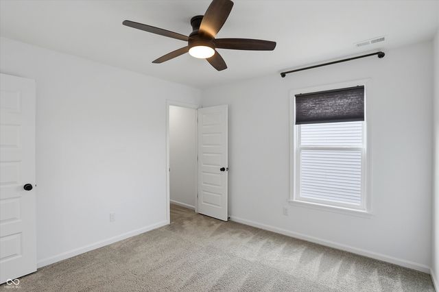 5498 Woods Pointe Drive, Mccordsville, IN 46055