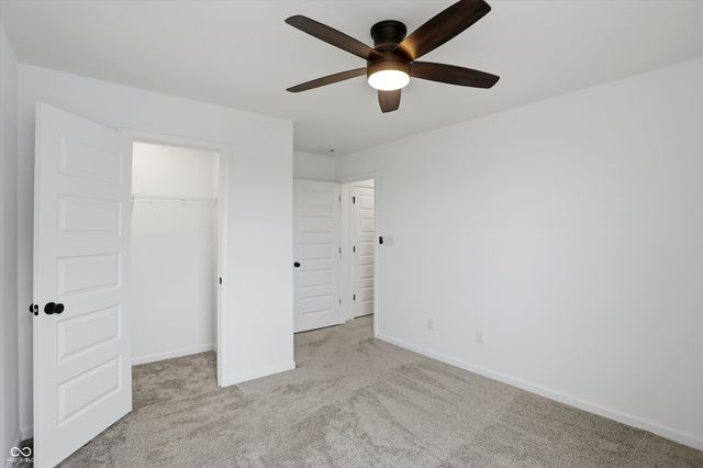 5498 Woods Pointe Drive, Mccordsville, IN 46055