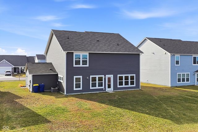 5498 Woods Pointe Drive, Mccordsville, IN 46055