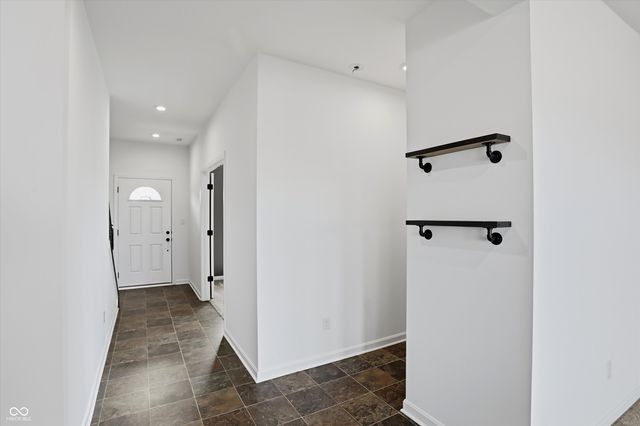 5498 Woods Pointe Drive, Mccordsville, IN 46055