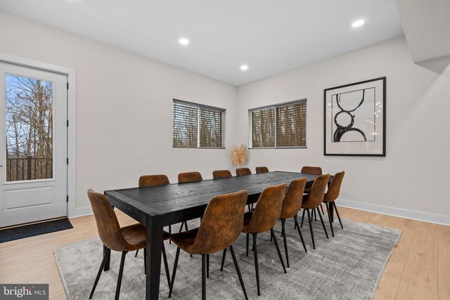 13543 HANGING ROCK LN, Lovettsville, VA 20180