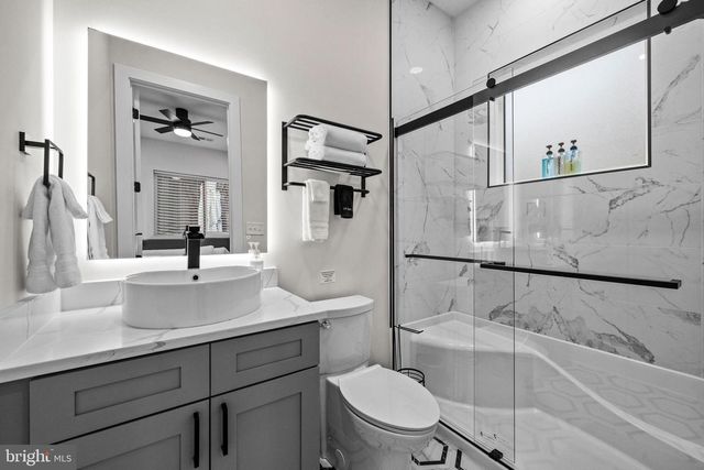 13543 HANGING ROCK LN, Lovettsville, VA 20180