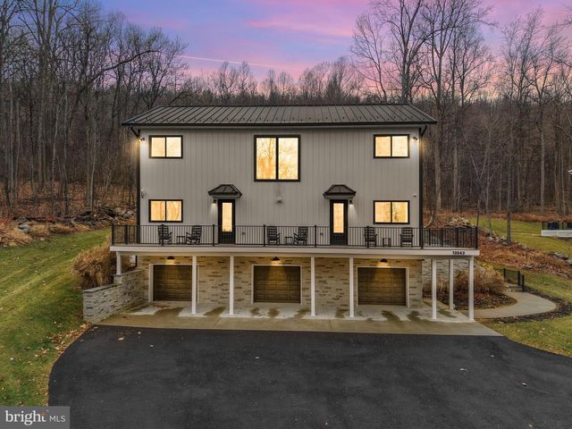 13543 HANGING ROCK LN, Lovettsville, VA 20180