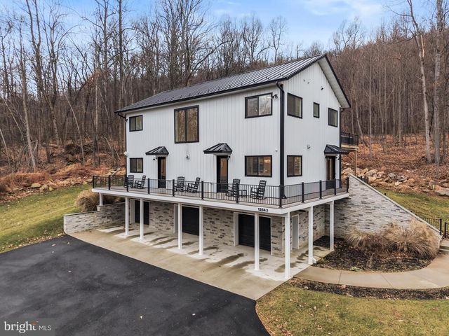 13543 HANGING ROCK LN, Lovettsville, VA 20180