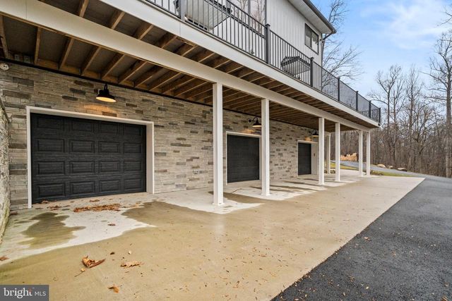 13543 HANGING ROCK LN, Lovettsville, VA 20180