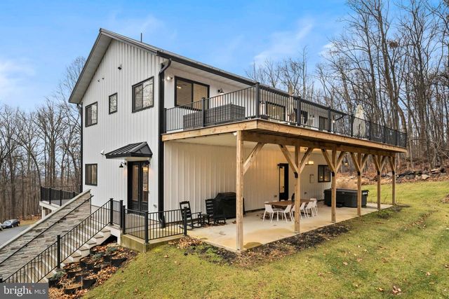 13543 HANGING ROCK LN, Lovettsville, VA 20180
