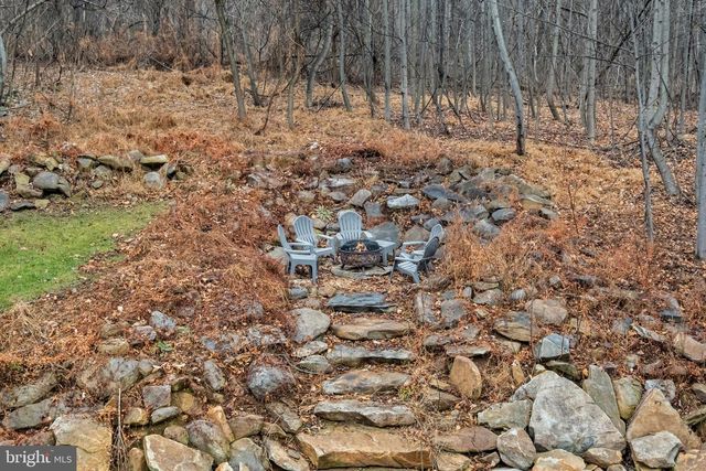 13543 HANGING ROCK LN, Lovettsville, VA 20180