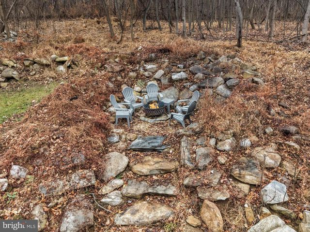 13543 HANGING ROCK LN, Lovettsville, VA 20180