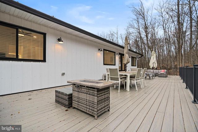 13543 HANGING ROCK LN, Lovettsville, VA 20180