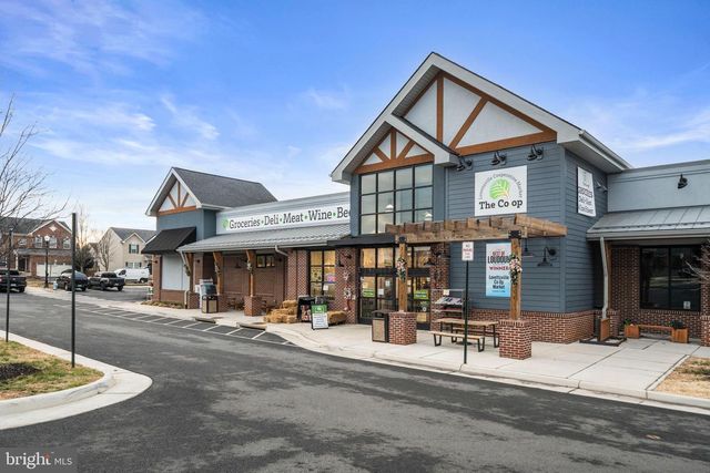 13543 HANGING ROCK LN, Lovettsville, VA 20180