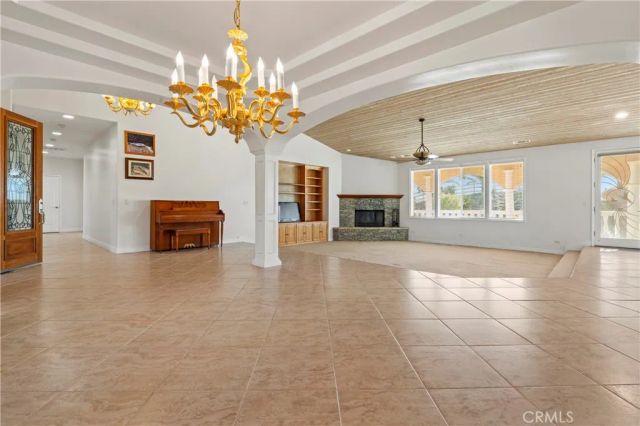 35751 Avenida La Cresta, Murrieta, CA 92562