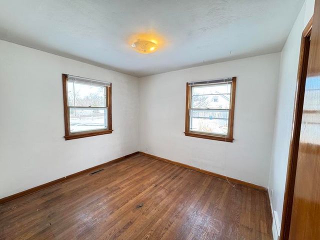3334 W Glendora Road, Three Oaks, MI 49128