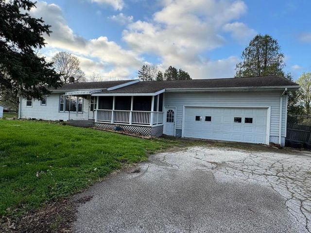 3334 W Glendora Road, Three Oaks, MI 49128