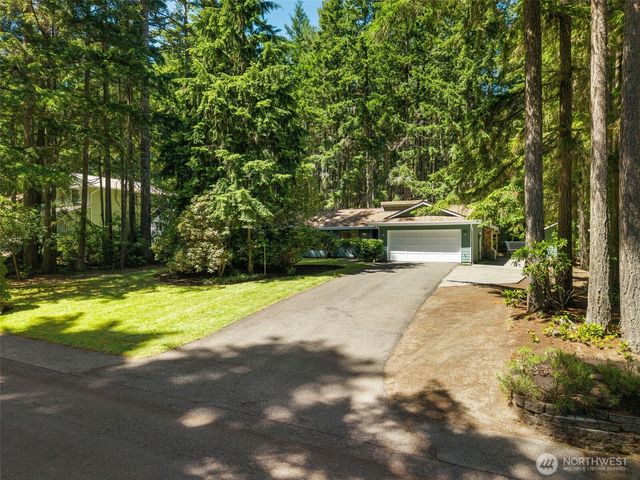 1740 NW Marmot Circle, Silverdale, WA 98383