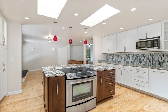 1740 NW Marmot Circle, Silverdale, WA 98383