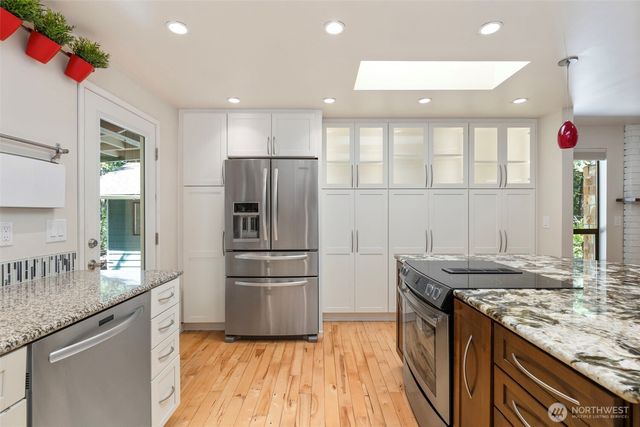 1740 NW Marmot Circle, Silverdale, WA 98383