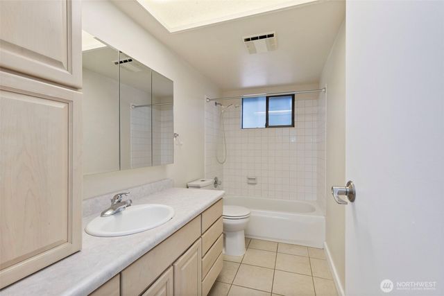 1740 NW Marmot Circle, Silverdale, WA 98383